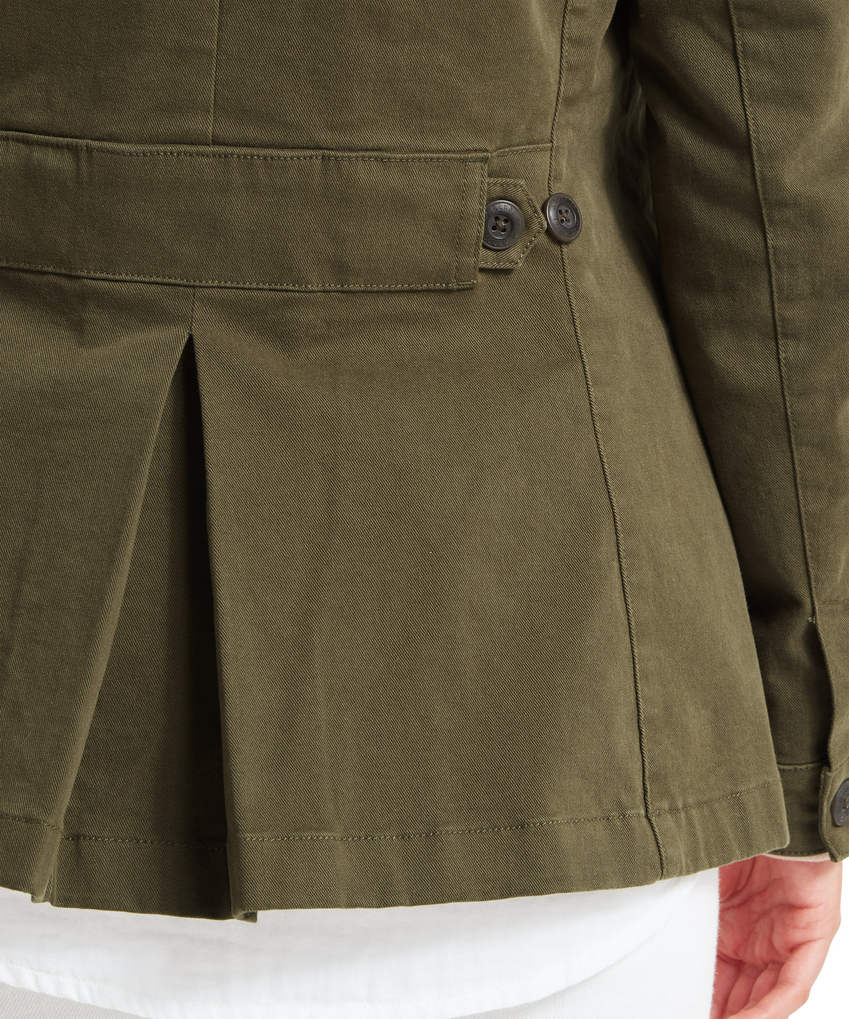 Olive green pleated lynton utility jacket with dark buttons designed for woodland use