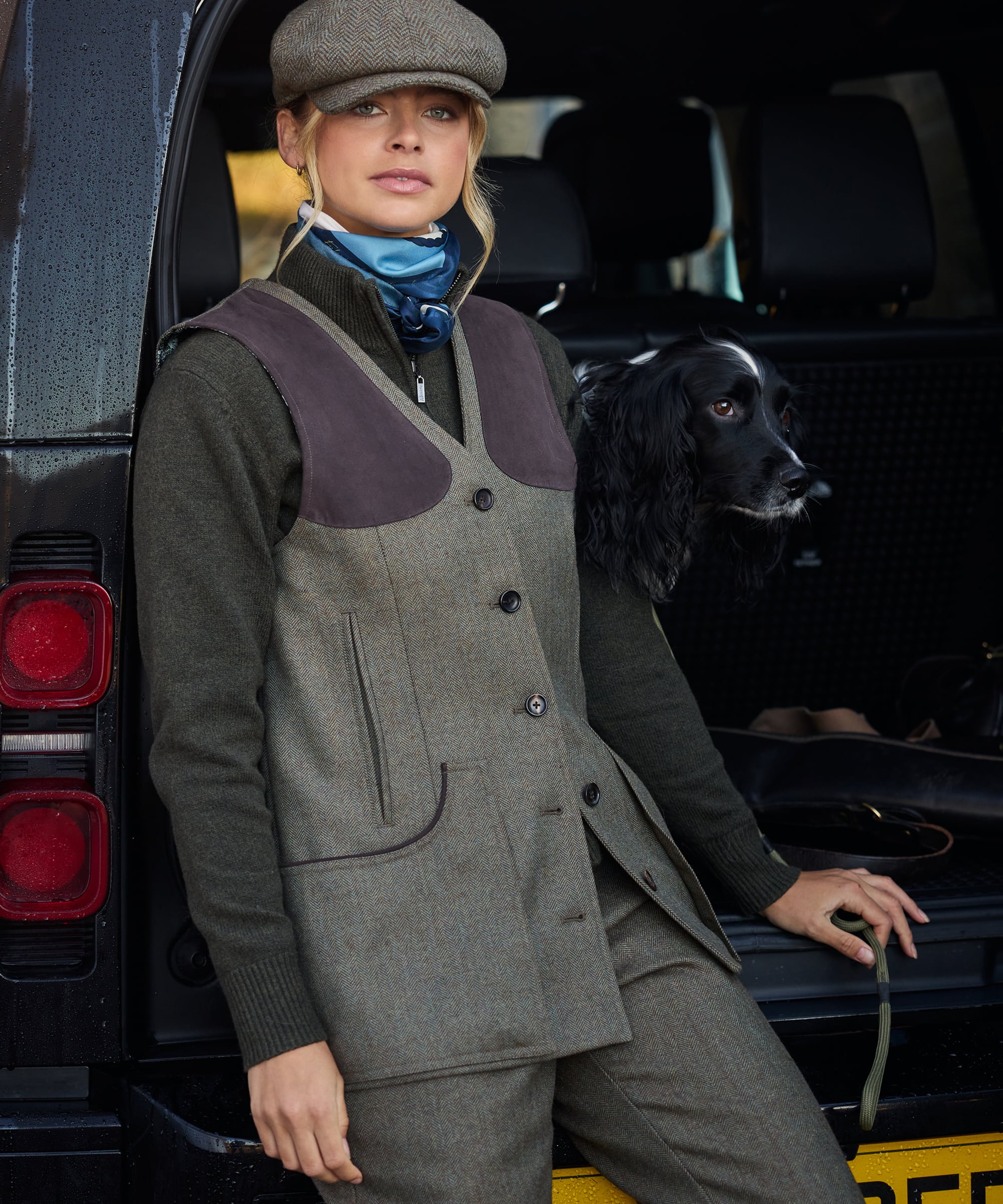 Women's Tweed Shooting Vest - Loden Green Herringbone Tweed